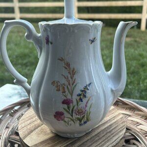 Vintage Triptis Eschenbach Fine China Large Tea/Coffee Pot Germany